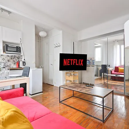 Apartment Heart Of Studio-2p Invalides Free Netflix Paris