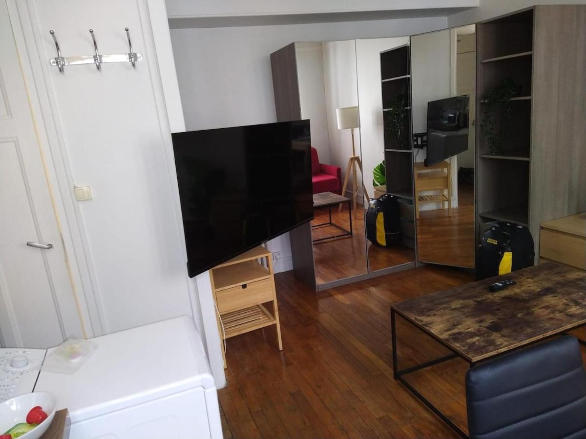 Heart Of - - 2p - Invalides Free Netflix Parigi